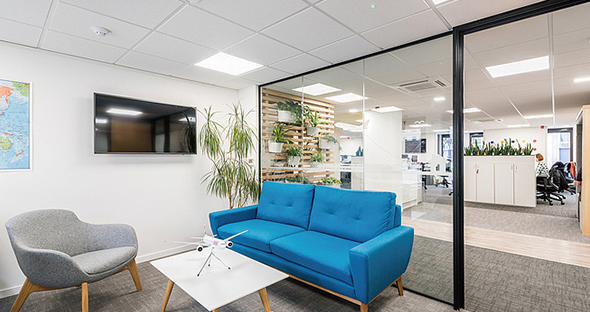 金屬隔墻系統(tǒng)13